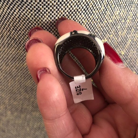 Cocktail Ring - Picture 5 of 5